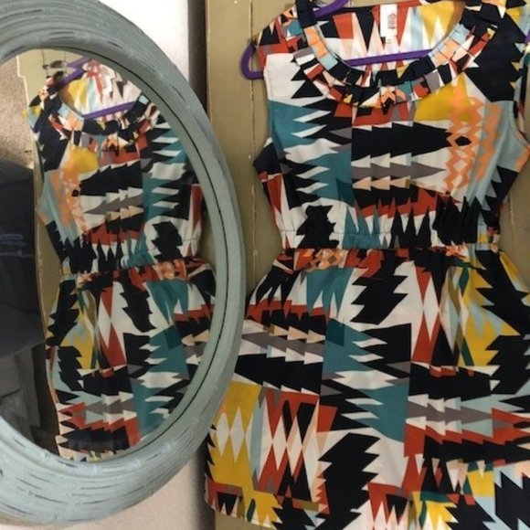 Geometric Pattern Sheath Dress - Picture 5 of 6